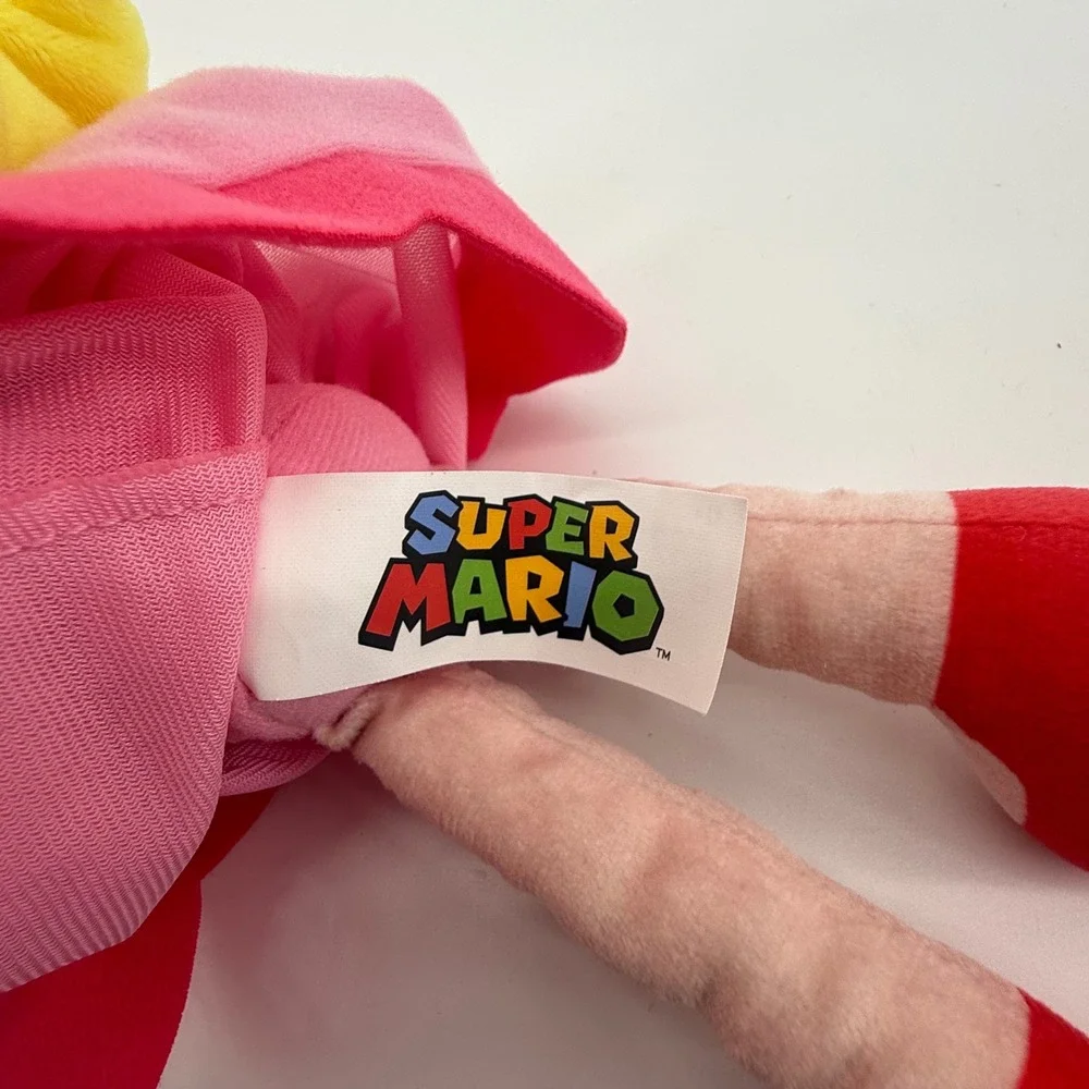 Nintendo Super Mario Princess Peach Plush‎ Toy 2022 Excellent Condition